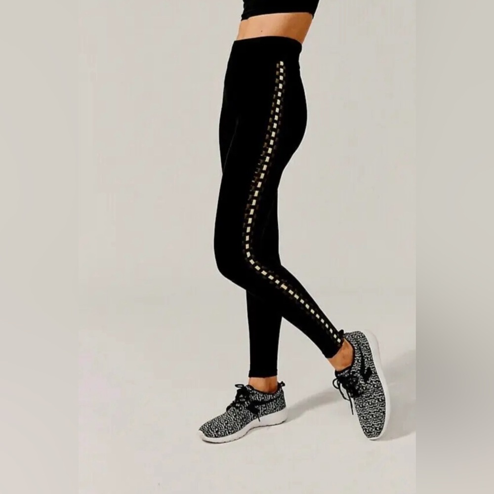 FP Movement Dreamweaver Legging Black Size Medium NWOT
